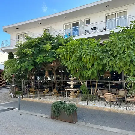 L'Illa Hotel