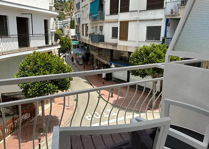 酒店 L'illa 滨海托萨